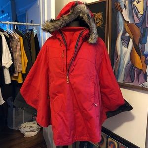 Fjallraven Luhkka Cape - stylish and practical!